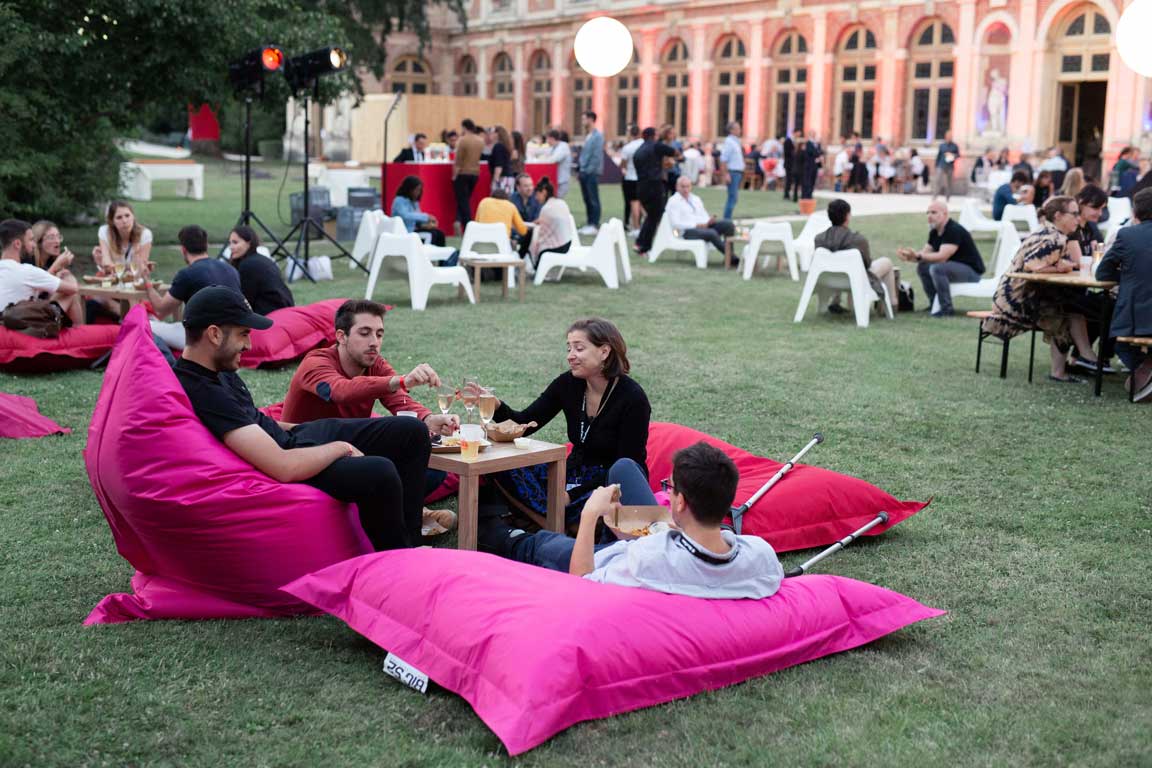 Festival Séries Séries - Des espaces de détente dédiés aux séries et à leurs créateurs