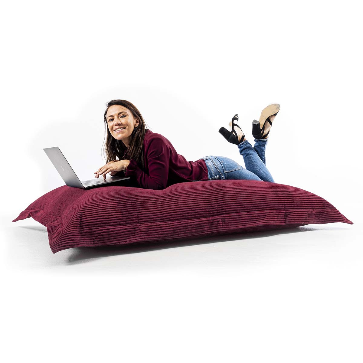 Puff Terciopelo Canalé Cereza