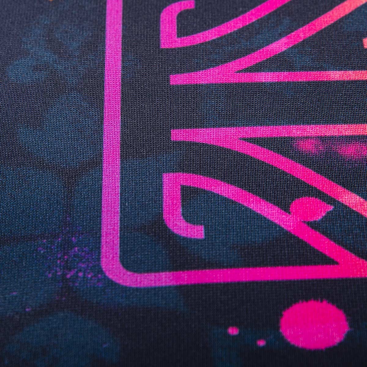 Pouf Géant ART52® - Gods And Humans, détail textile avec impression en teinte, série limitée signée Benjamin Cupillard