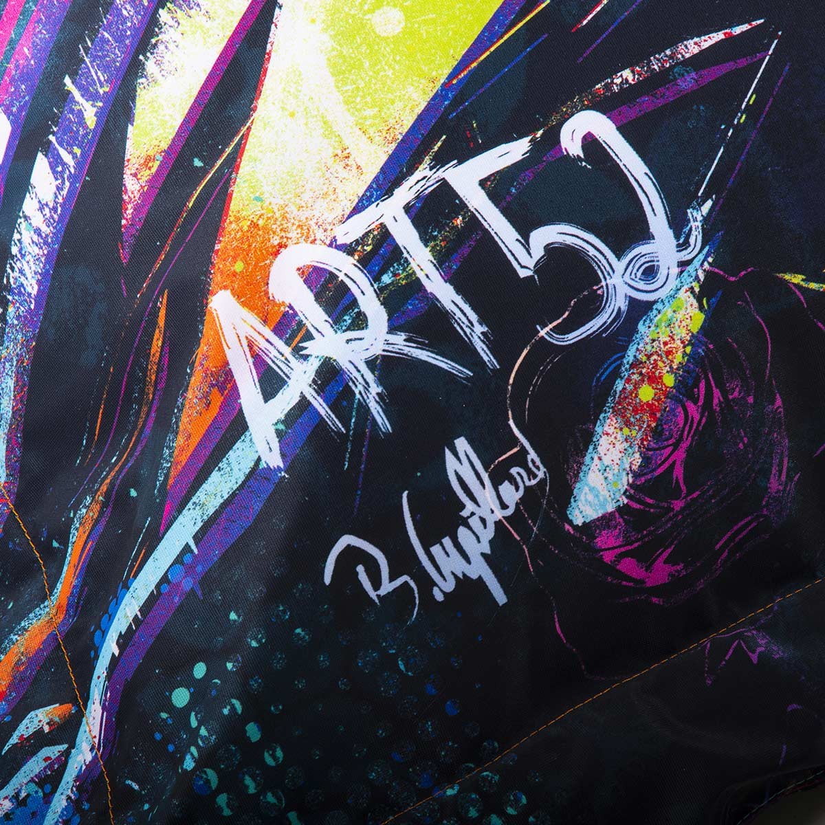 Pouf Géant ART52® - Lion Graf, lion graff multicolore sur pouf géant, impression haute qualité teintée dans la masse