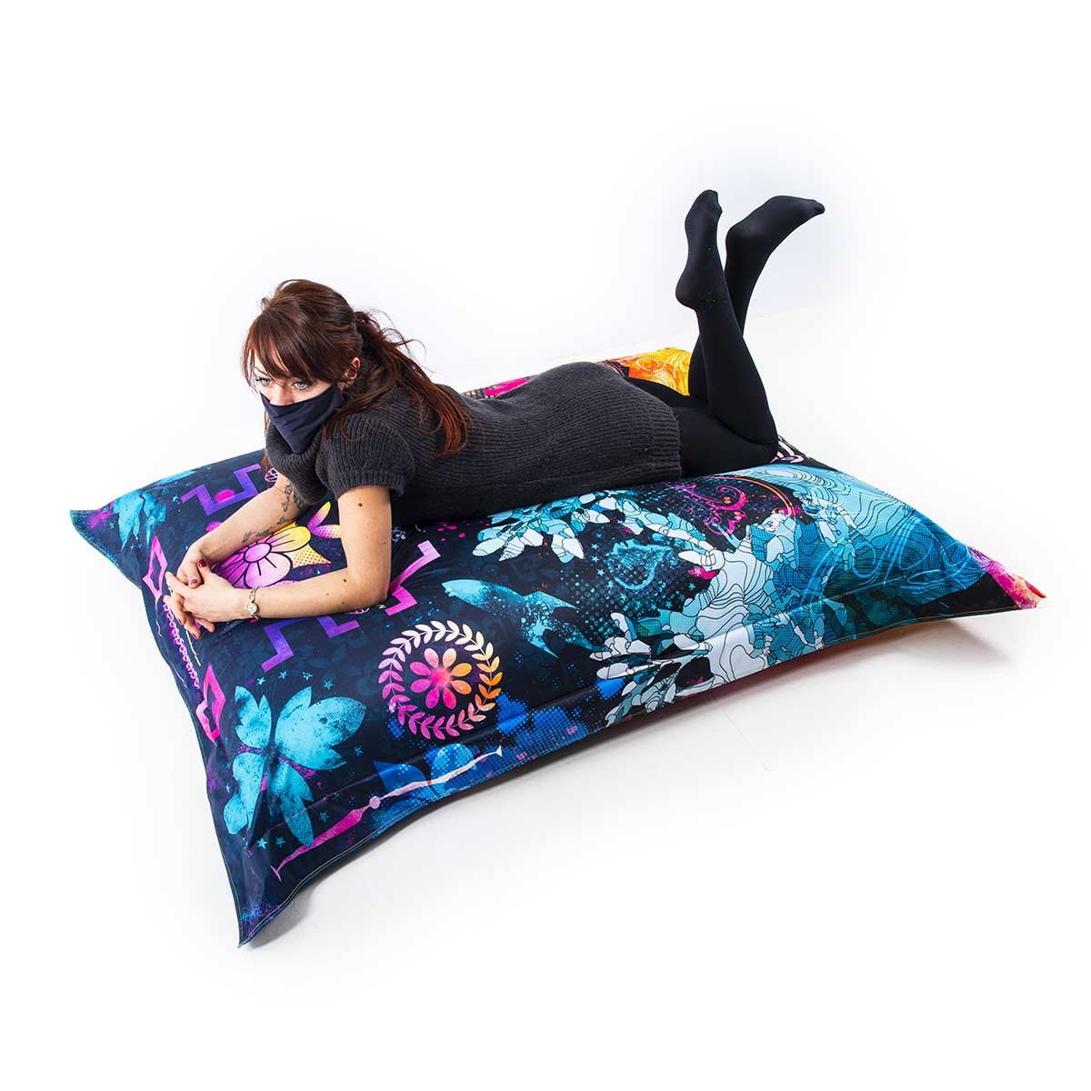 Pouf Géant ART52® - Gods And Humans, grand coussin imprimé artistique coloré, assise design pour décoration intérieure