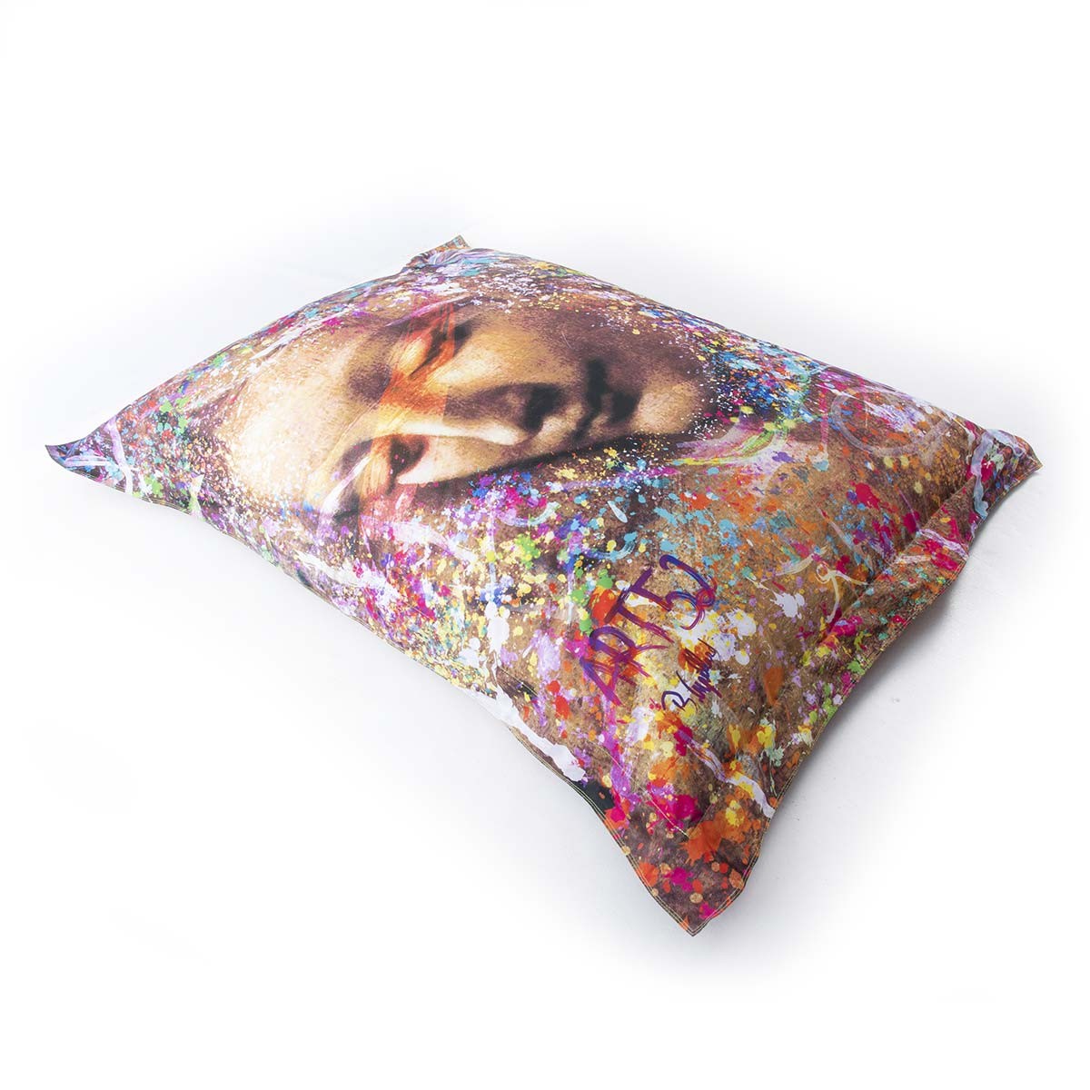 Alt Tag: Pouf Géant ART52® - La Scapigliata, coussin géant imprimé œuvre Benjamin Cupillard, série limitée 50 exemplaires, signé