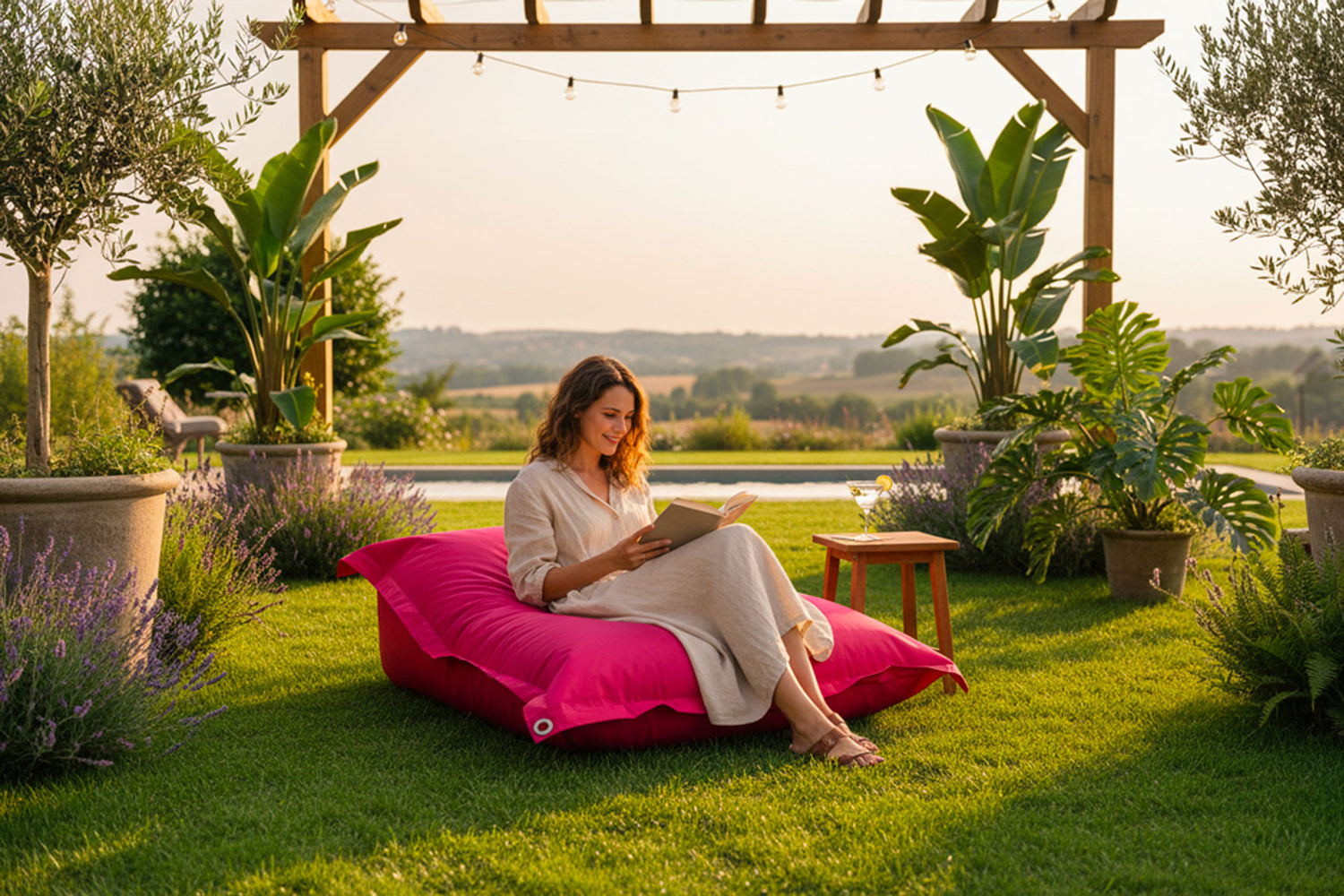 Outdoor Pink Pouf IRON RAW