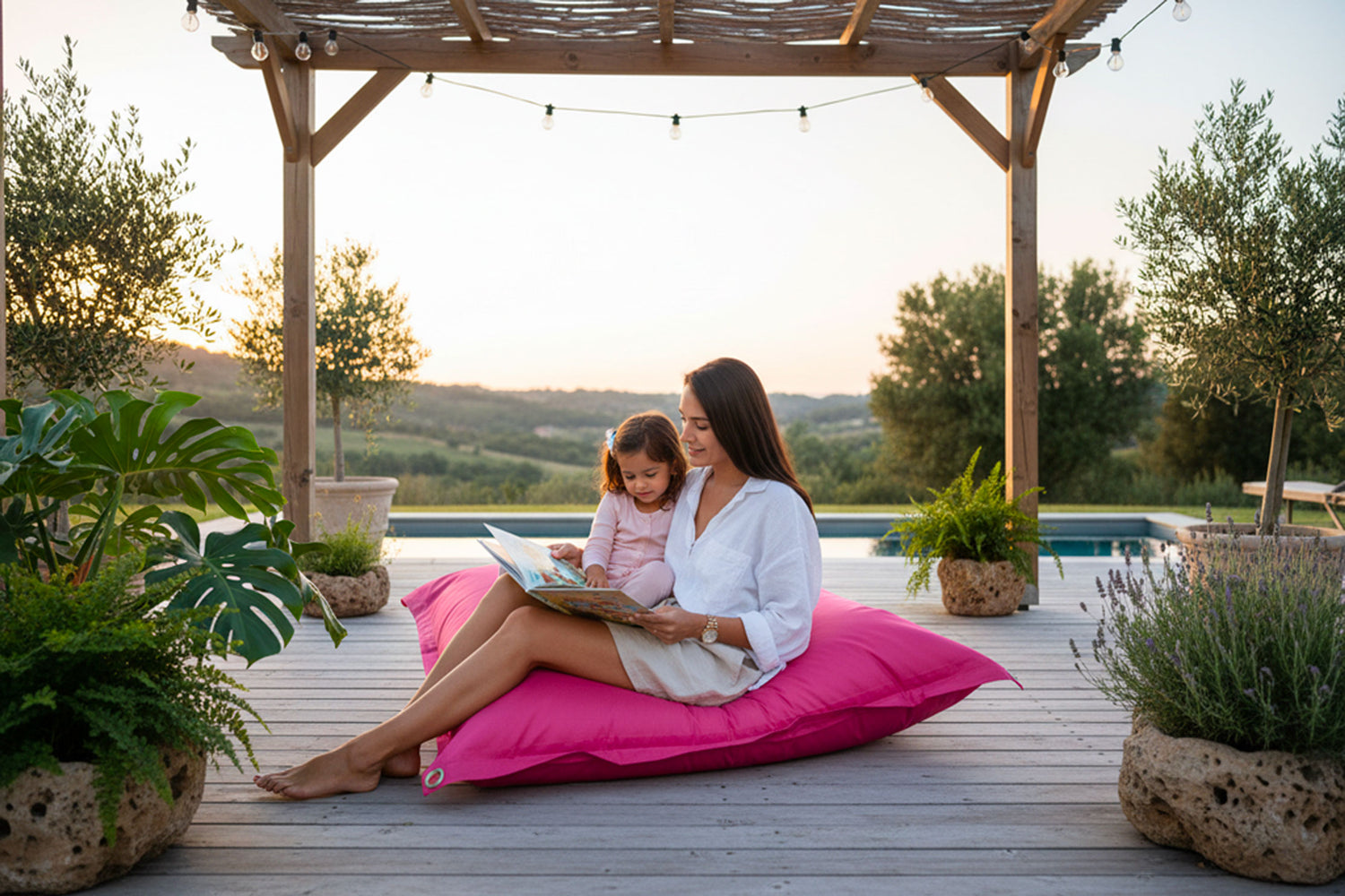 Outdoor Pink Pouf IRON RAW