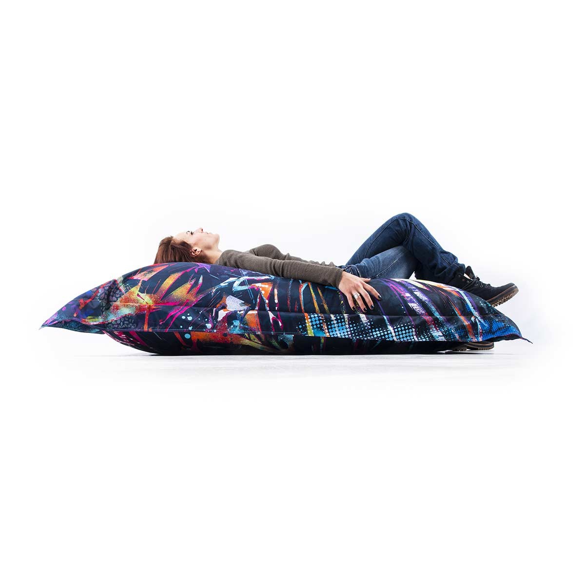 Alt Tag: Pouf Géant ART52® - Lion Graf, coussin géant design graphique coloré, impression haute qualité, série limitée signée