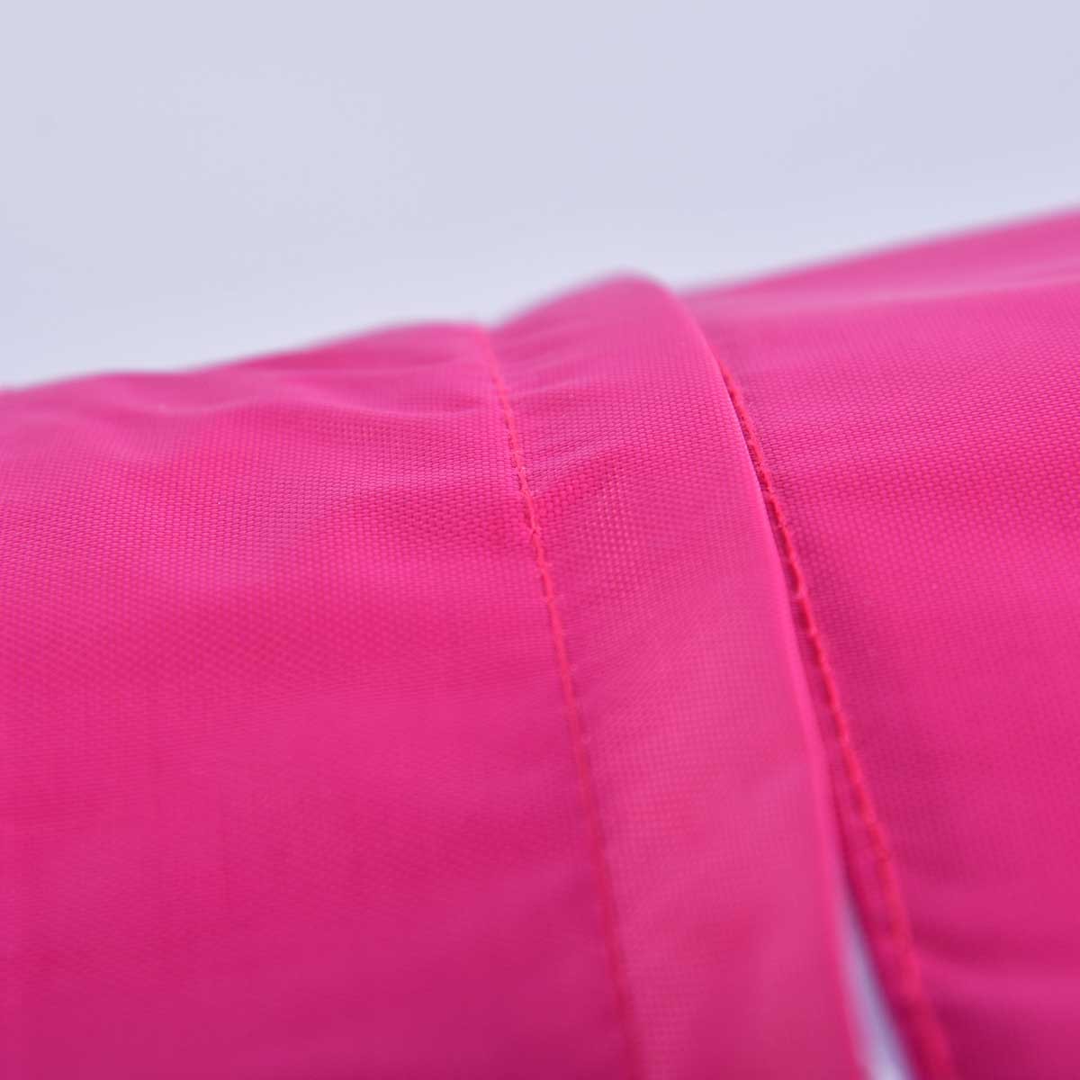 Pouf Géant XL Rose—zoom sur la texture et la couture, finition résistante pour salon, chambre ou jardin