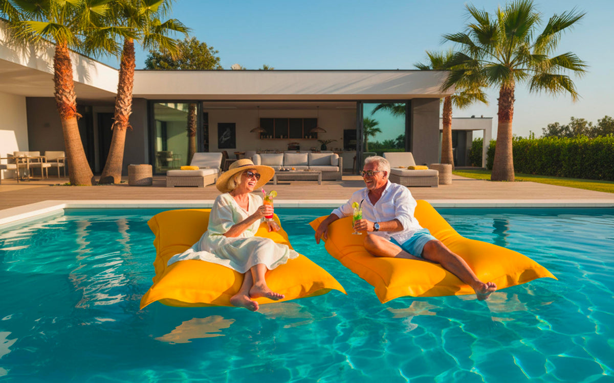 Pouf Piscine Jaune BiG52 POOL déhoussable XXL flottant avec billes de polystyrène, assise confort en bord de piscine