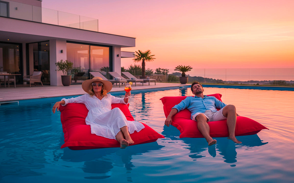 Pouf Piscine Rouge BiG52 déhoussable à billes de polystyrène, flottant pour piscine, XXL au coucher du soleil