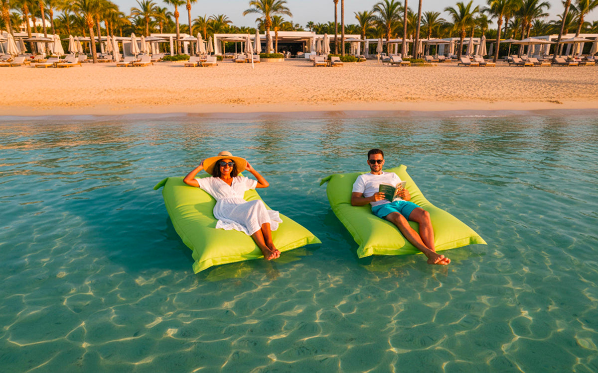 Pouf Piscine Vert Big52 déhoussable flottant pour piscine, XXL en billes de polystyrène, idéal pour détente au bord de l’eau