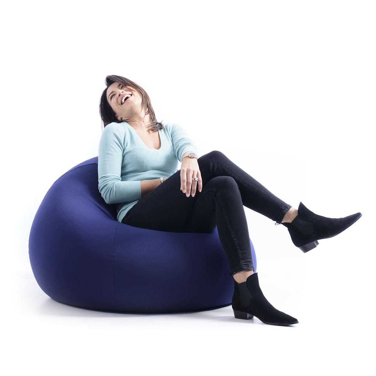 Pouf Poire Stretch Bleu Marine en tissu ultra souple pour intérieur, assise relax sur pouf géant