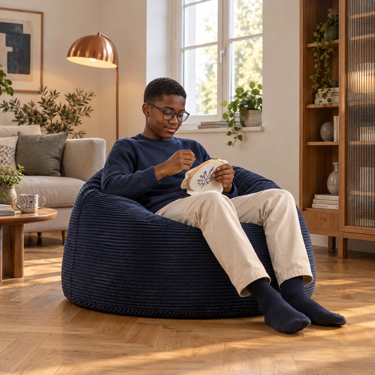 Pouf Géant Rond XL Velours Côtelé Bleu Marine, assise ronde XL en velours côtelé bleu marine pour salon cosy