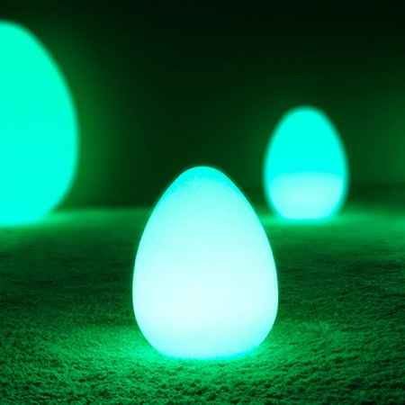 Huevo multicolor con luz LED - JAJKO - 28 cm
