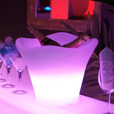 Cubo de champán con iluminación LED multicolor