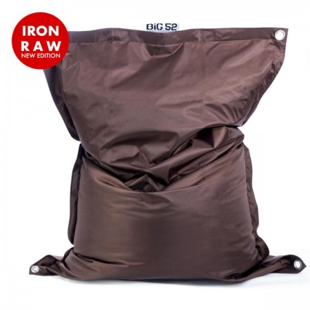 Riesiger Sitzsack Chocolate Brown BiG52 IRON RAW im Freien