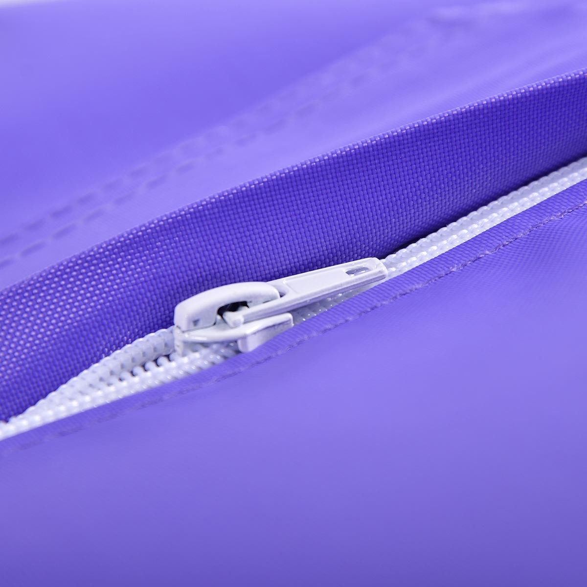 Pouf Géant XXL Violet BiG52 Classic détail fermeture éclair et tissu violet pour confort intérieur extérieur
