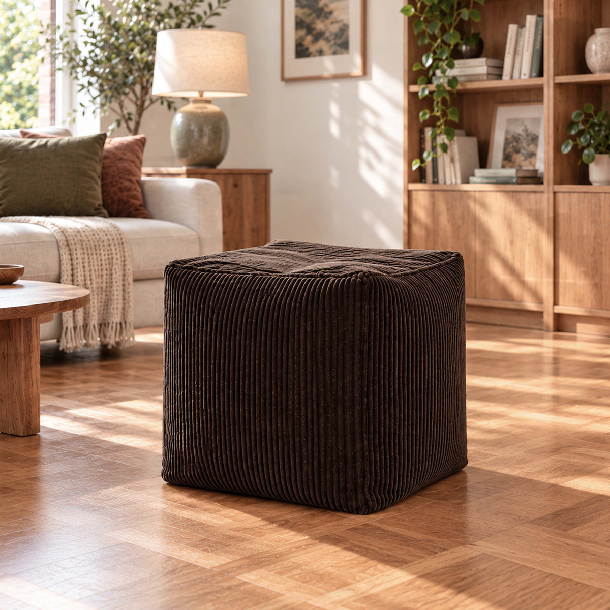 Pouf Cube Velours Côtelé Brun espresso, pouf carré en velours côtelé brun, pour assise ou repose-pieds dans un salon