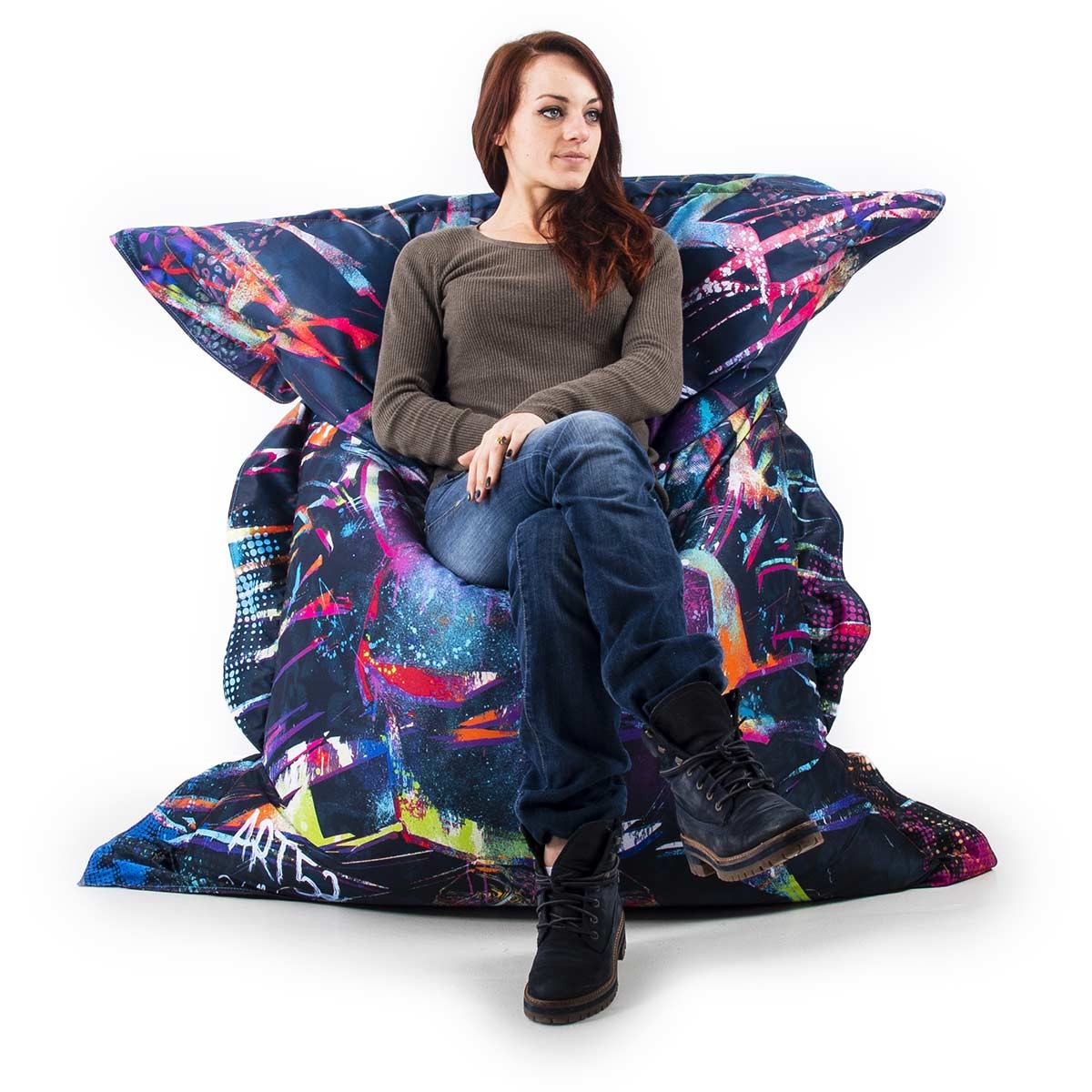 Alt Tag: Pouf Géant ART52® - Lion Graf, pouf géant design artistique en tissu graphique signé, édition limitée