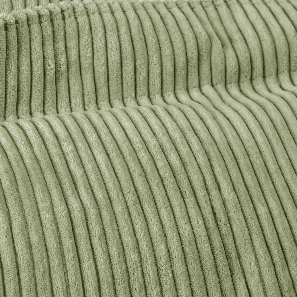 Pouf Géant Rond XXL Velours Côtelé Vert Sauge, gros plan du velours côtelé vert sauge TiTAN, texture tissu