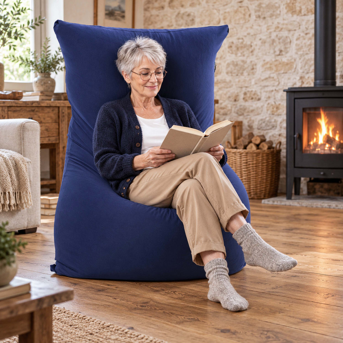 Pouf géant intérieur stretch bleu marine déhoussable, grand pouf d’intérieur bleu marine BiG52 pour salon, style confort