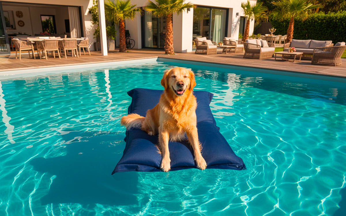 Pouf Piscine Bleu BiG52 POOL déhoussable, flottant en piscine avec billes de polystyrène