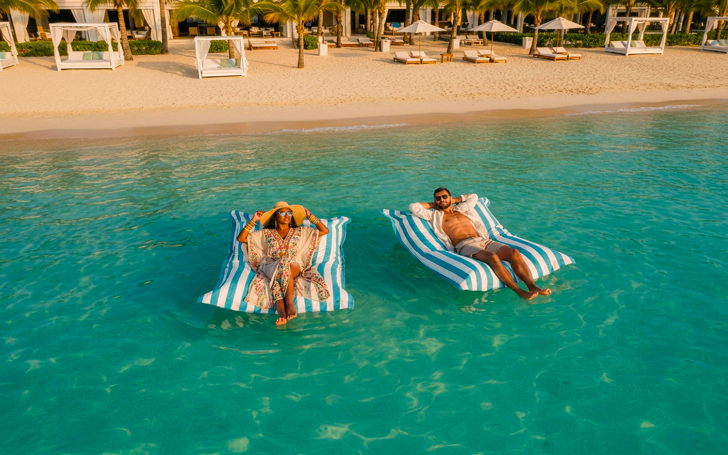 Pouf Piscine Bleu Ciel Rayé Deauville