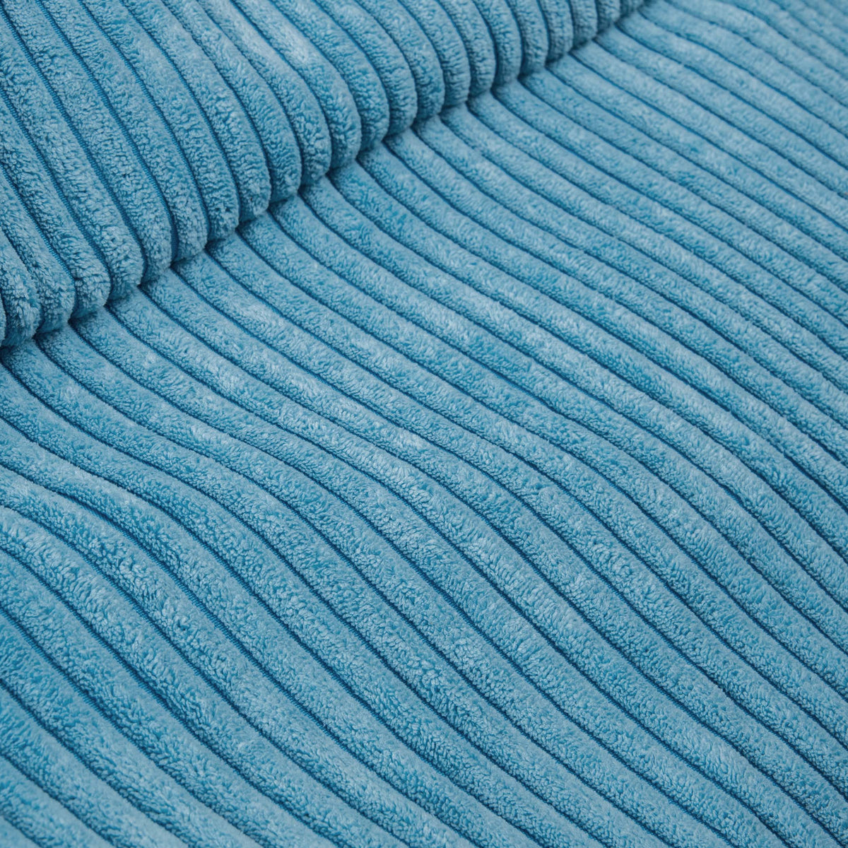 Pouf Poire Velours Côtelé Bleu Ciel — tissu velours côtelé bleu ciel, texture cannelée, détail rapproché