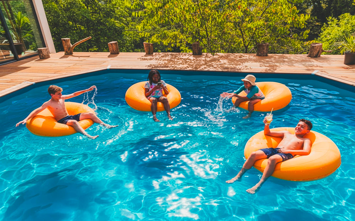 Pouf Rond Piscine Jaune flottant pour piscine, adultes et enfants se relaxant sur le bassin