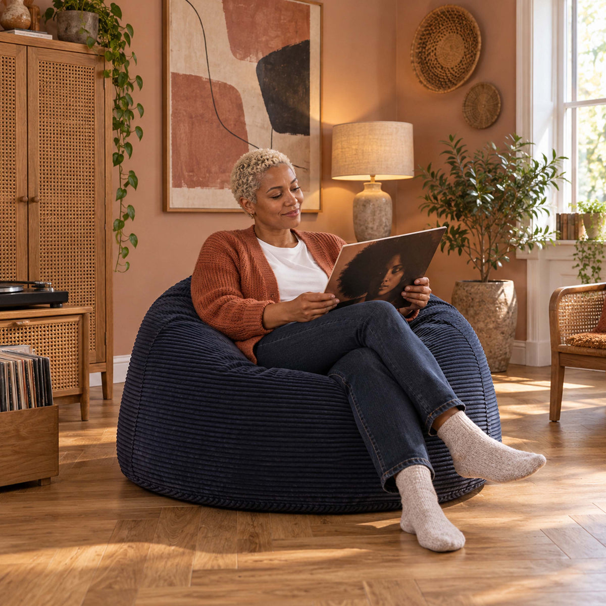 Pouf Géant Rond XL Velours Côtelé Bleu Marine : pouf fauteuil rond XXL en velours côtelé bleu marine, idéal pour salon