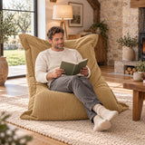 Pouf Velours Côtelé Beige doré, pouf design rectangulaire en velours côtelé, coin lecture lumineux salon chaleureux